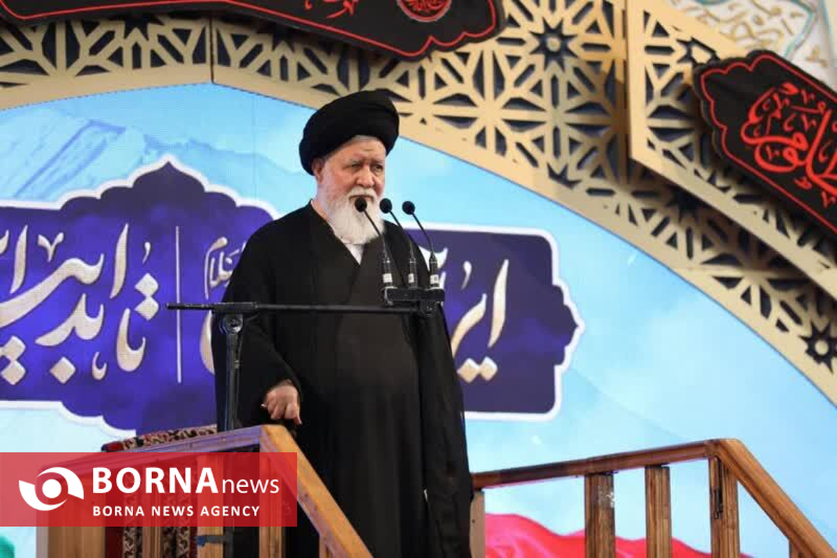 آیت‌ا...علم‌الهدی: انسجام مردم ارزشمندتر از هر دستاورد نظامی است/ مردم، بزرگ‌ترین عامل امنیت کشور