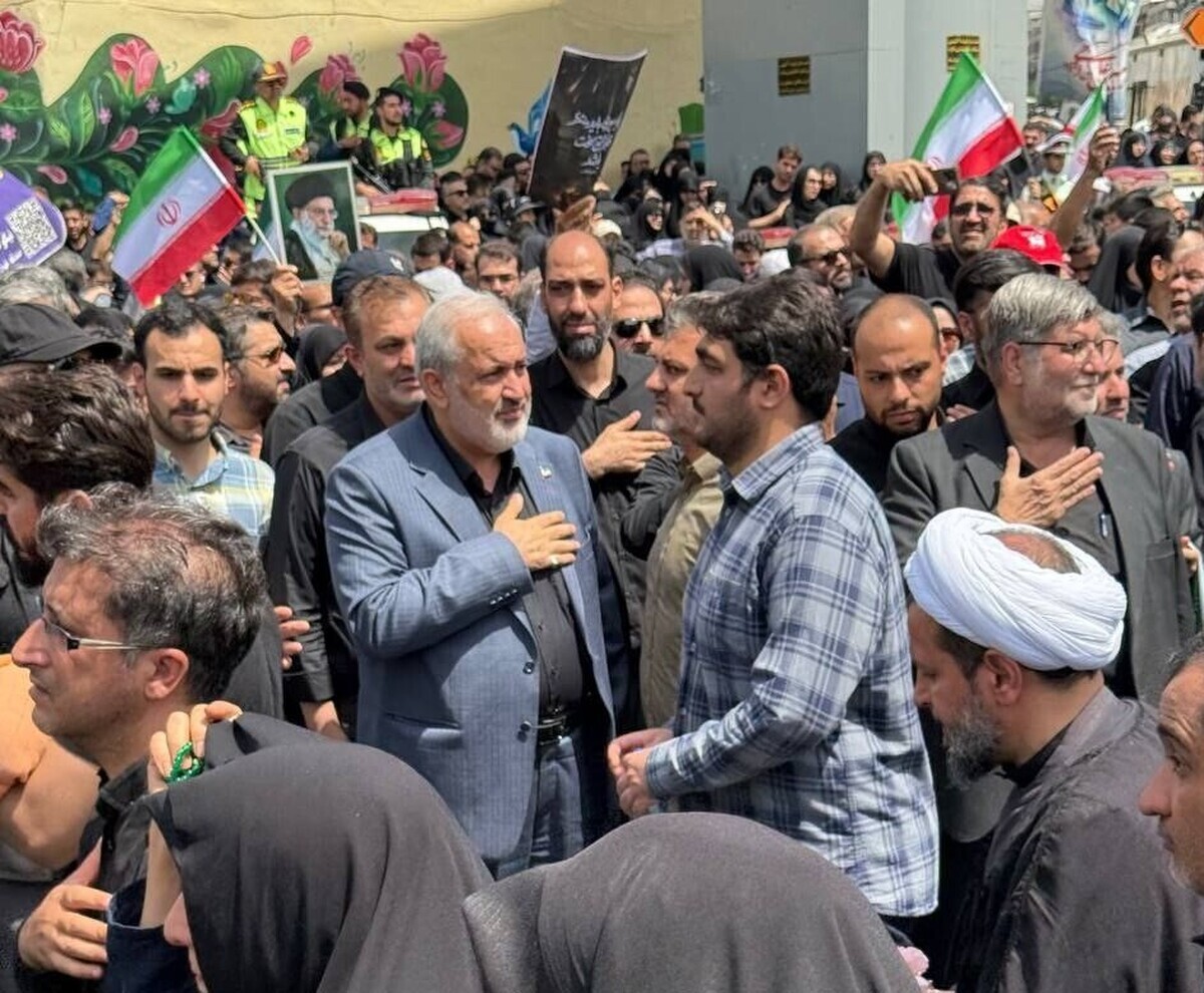 وداع ملت با قهرمانان وطن/همه آمدند