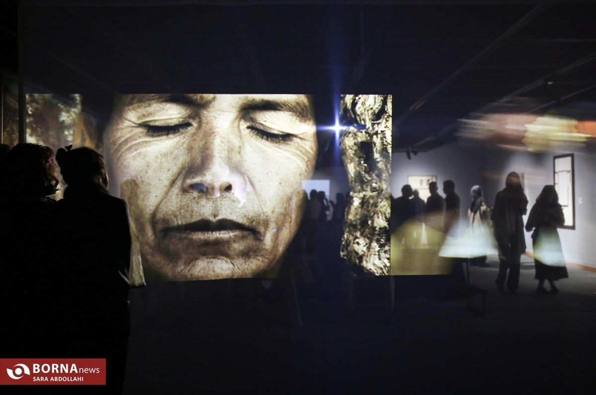 «به گزارش زنان» با آثار نوآوران هنر مدرن در موزه هنرهای معاصر افتتاح شد/ گرامیداشت یاد شهدای زن جنگ ۱۲ روزه