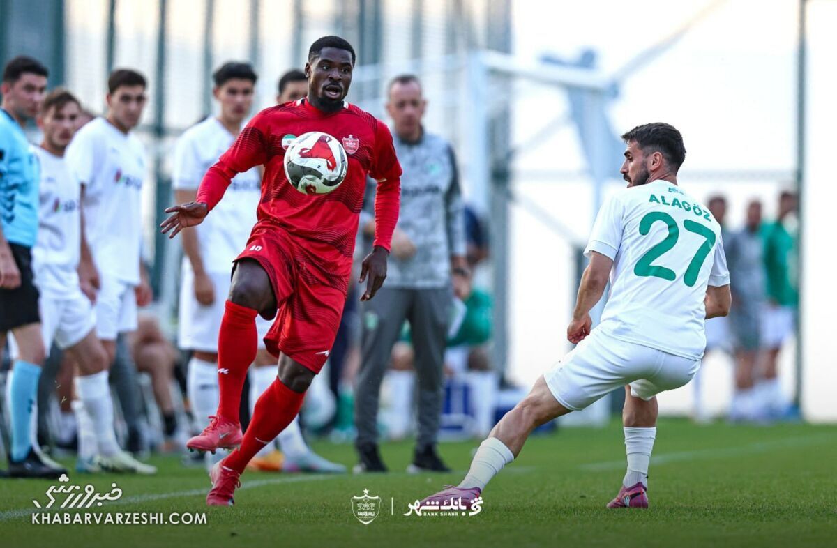 بازتاب جهانی انتقال مدافع سرشناس پاری سن ژرمن به پرسپولیس‌/ احیای سرژ اوریه در یکی از پرافتخارترین تیم‌های ایران