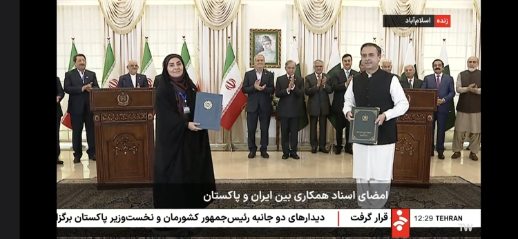 از امضای اسناد تا طراحی ناتوی اسلامی/ گامهای نرم ایران و پاکستان در بازی سخت منطقه از امضای اسناد تا طراحی ناتوی اسلامی/ گامهای نرم ایران و پاکستان در بازی سخت منطقه