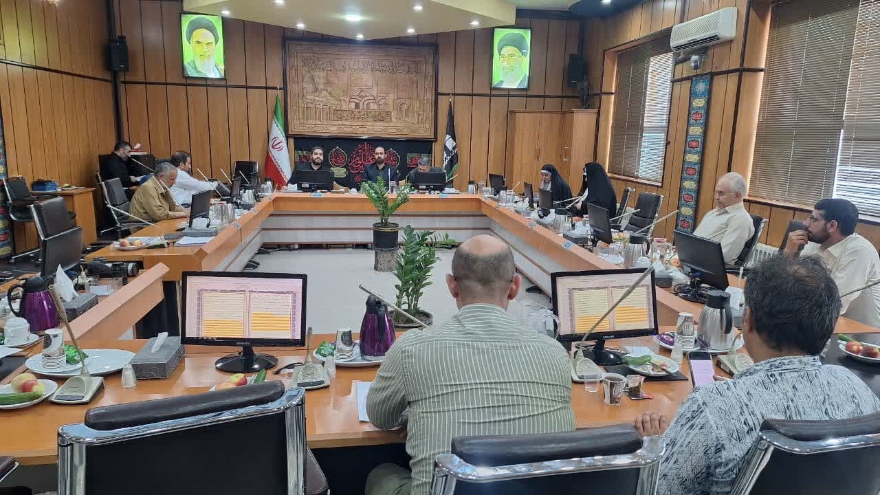 از شیوه تجلیل از خبرنگاران در چند سال اخیر هیچ رضایتی نداریم