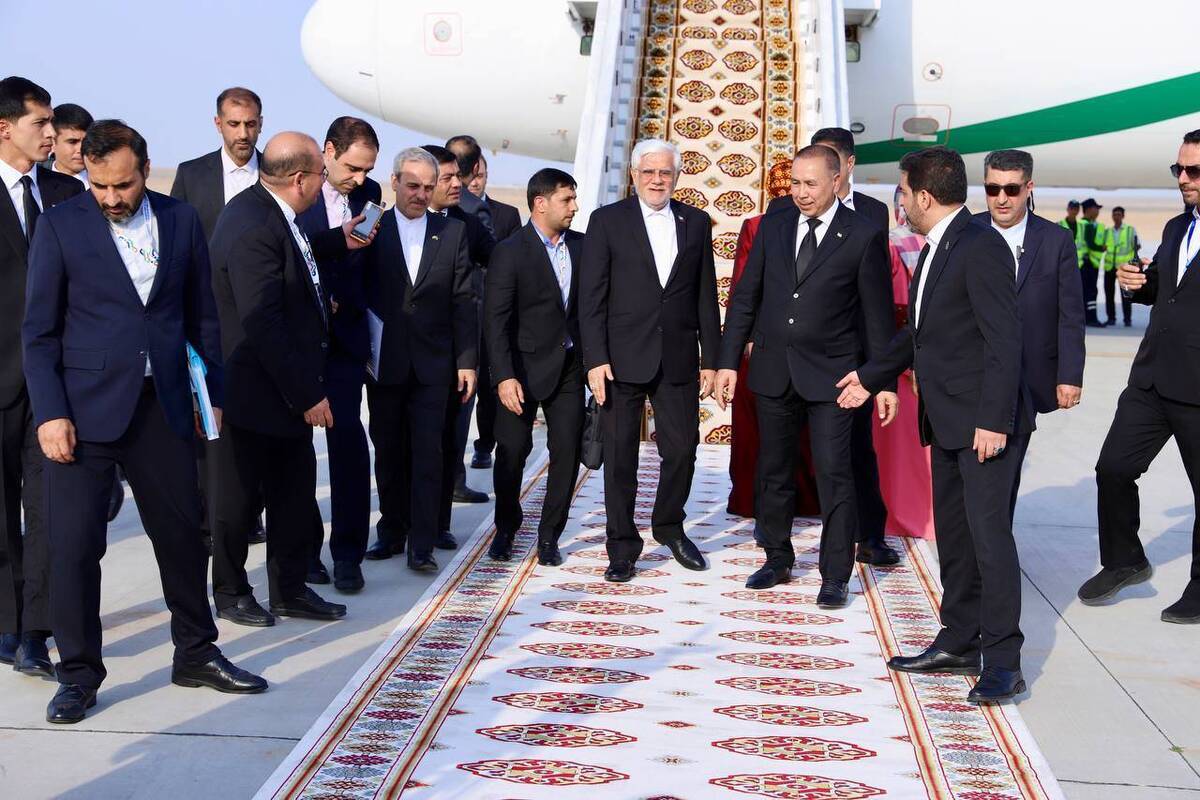 معاون اول رئیس‌جمهور وارد ترکمنستان شد