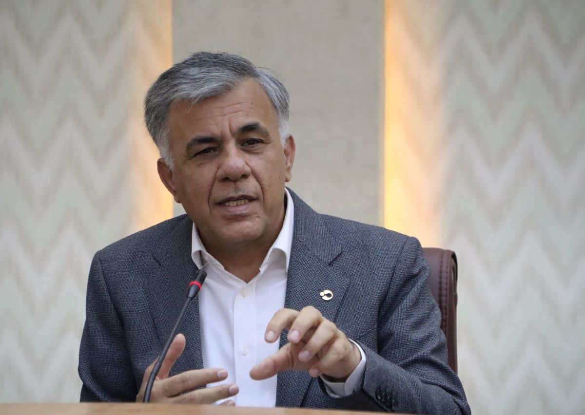 رهبر انقلاب و رئیس‌جمهور به توسعه  اقتصاد دریامحور تاکید دارند/ به دنبال تهیه نقشه‌های زمین شناسی دریایی هستیم