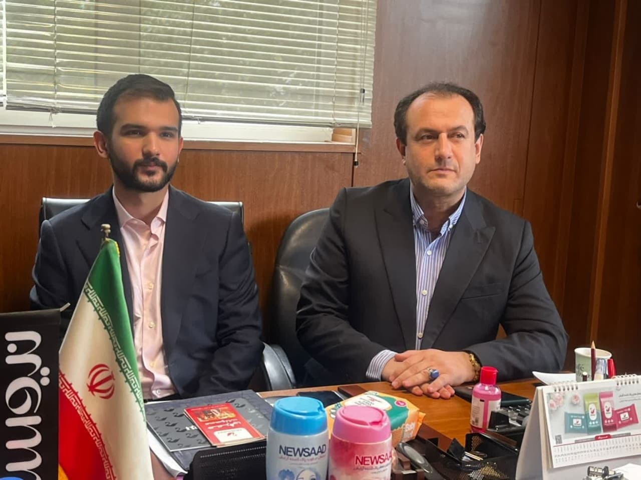 بازدید خبرنگاران از چند واحد تولیدی شهر صنعتی رشت بازدید خبرنگاران از چند واحد تولیدی شهر صنعتی رشت