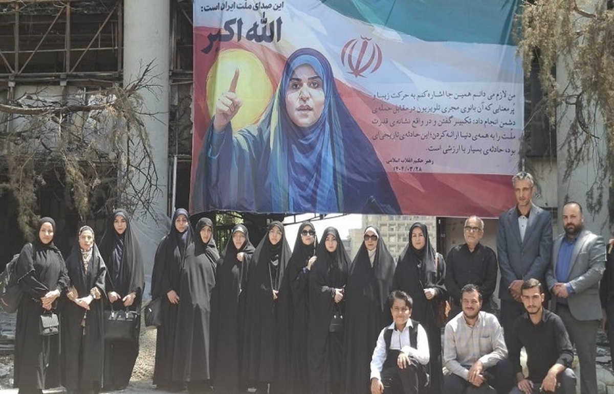 بازدید شاعران قزوینی از ساختمان شیشه‌ای صدا و سیما در قالب برنامه «راویان حقیقت»