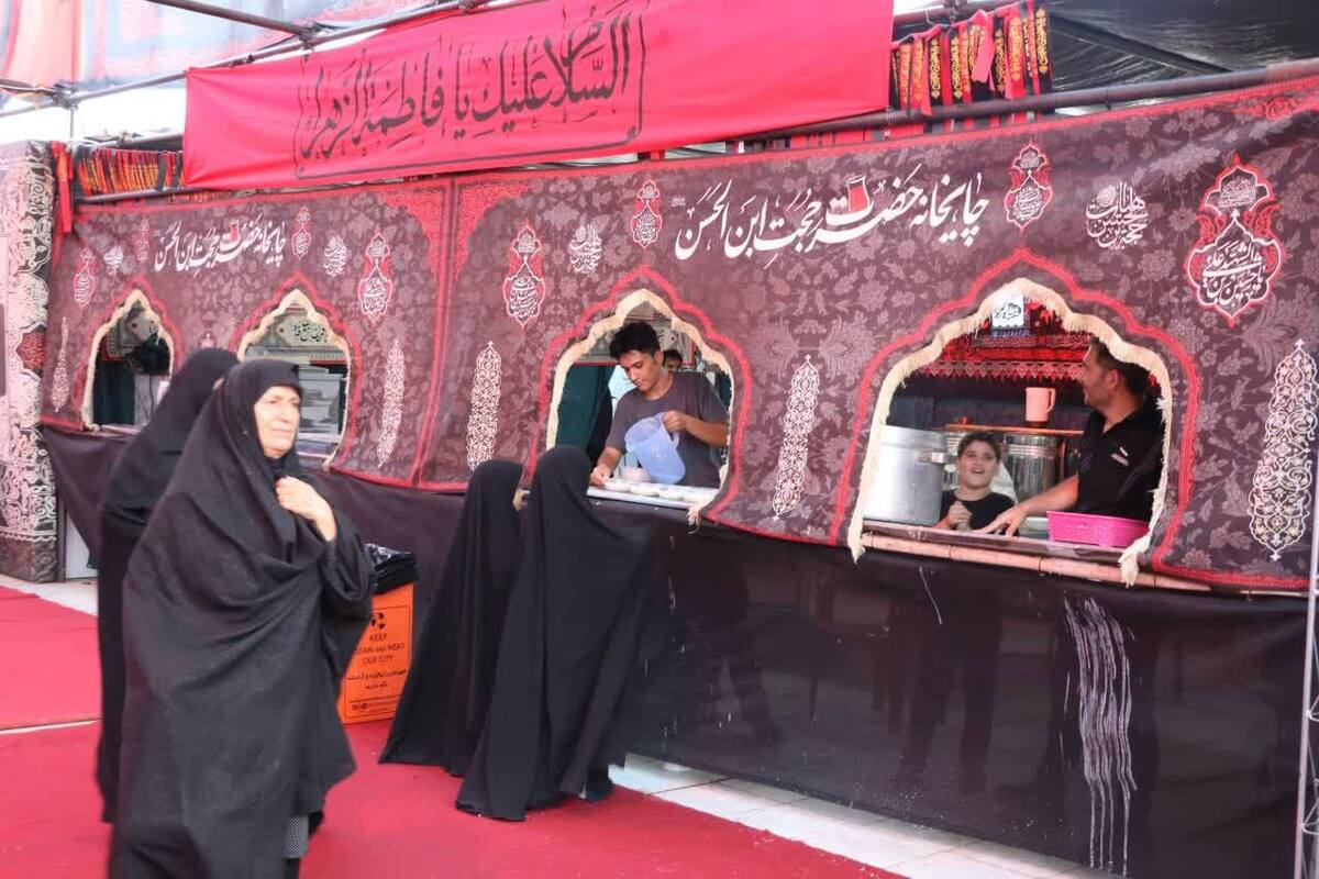 توزیع 366 هزار پرس غذای اصلی و میان وعده توسط موکب امامزادگان قم در سامرا