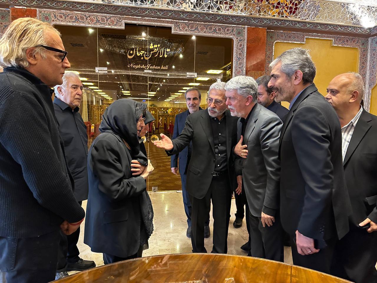 وزیر ارشاد: استاد فرشچیان بخشی از حافظه ماندگار تاریخ ایران زمین است وزیر ارشاد: استاد فرشچیان بخشی از حافظه ماندگار تاریخ ایران زمین است