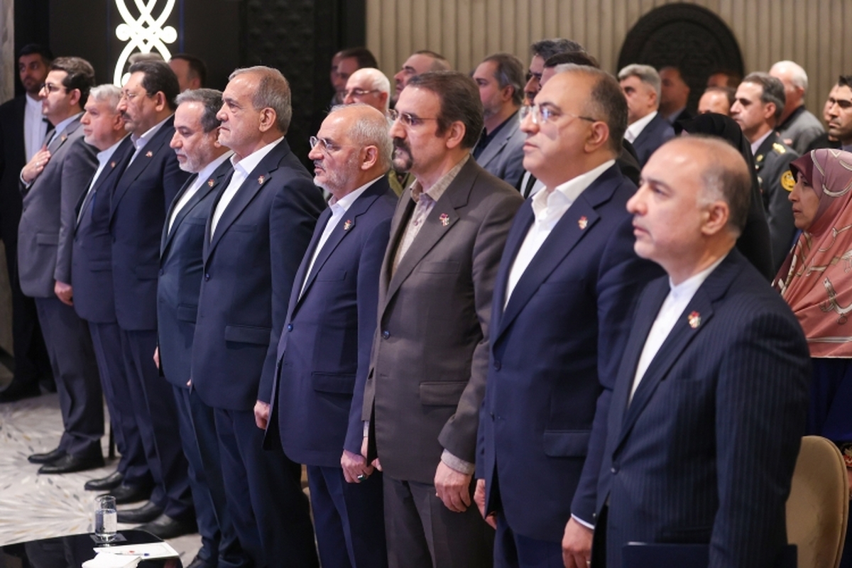 پزشکیان: تعامل و مراوده با دیگر کشورها و ملت‌ها رمز اصلی رشد و پیشرفت است