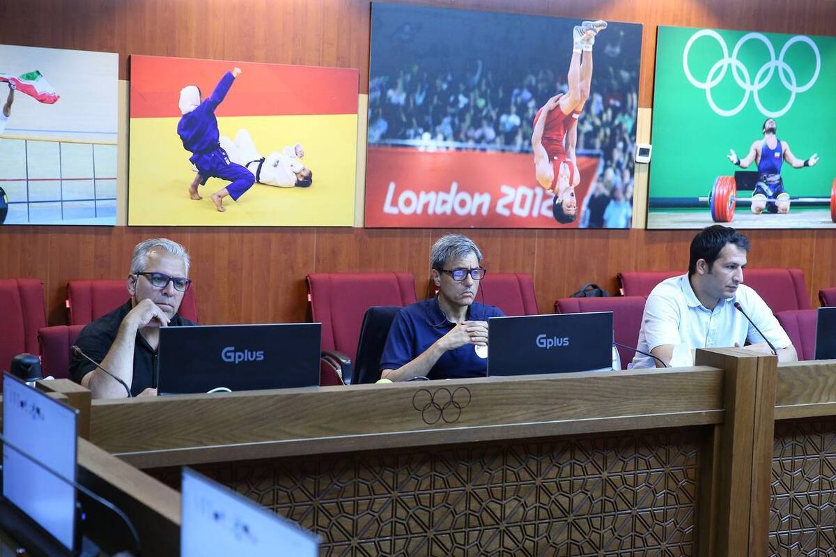 نشست بررسی علمی برنامه‌های تمرینی تیم‌های ملی اعزامی به بازی‌های آسیایی جوانان بحرین