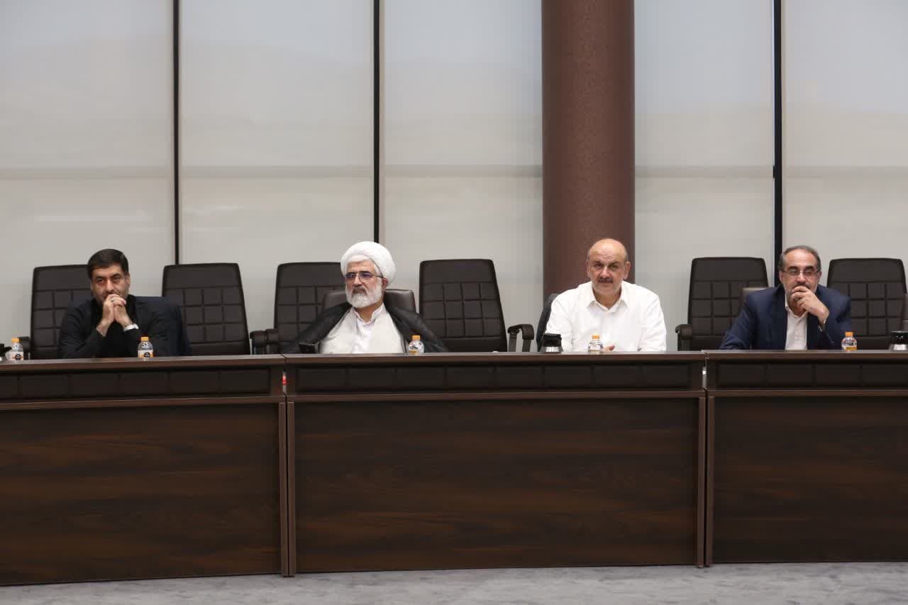 صنعت هسته ای متوقف نمی شود/ از نظر تجهیزات و شهادت دانشمندان هسته ای آسیب زیادی دیدیم صنعت هسته ای متوقف نمی شود/ از نظر تجهیزات و شهادت دانشمندان هسته ای آسیب زیادی دیدیم