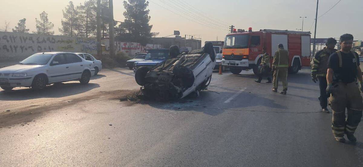 برخورد شدید پژو و سمند در جاده خاوران