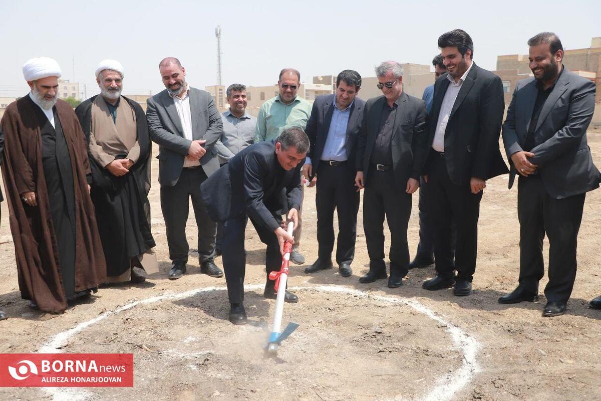 کلنگ‌ احداث بزرگ‌ترین سالن مدرن ورزشی بانوان خوزستان در منطقه آزاد اروند به زمین زده شد