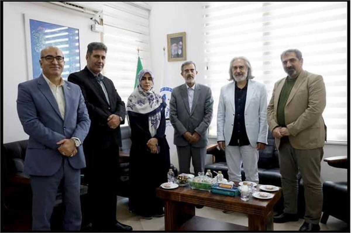 نادره رضایی به دیدار علی منتظری رفت