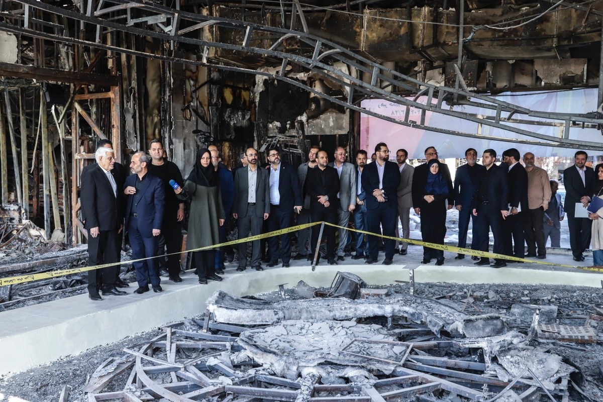 عارف به مدیران رسانه ملی: از مردم دنباله‌روی کنید