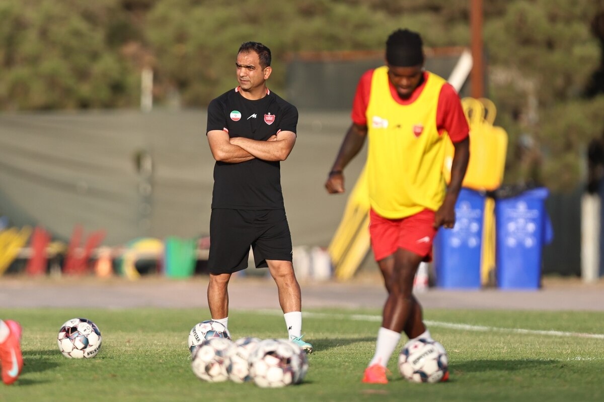 حضور مربیان تیم‌های پایه در تمرینات بزرگسالان پرسپولیس