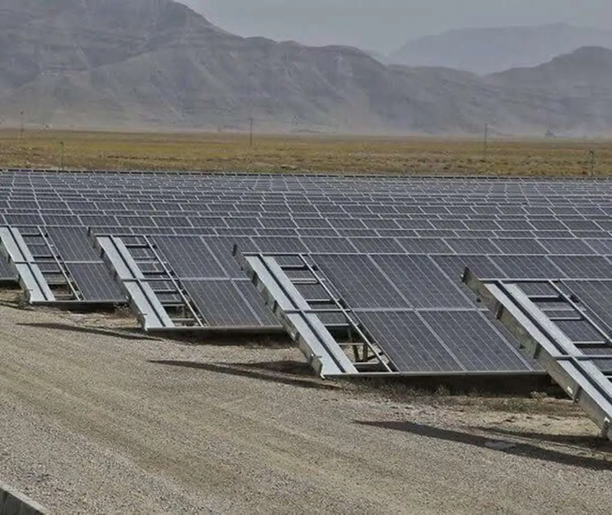 اختصاص ۱۵۰۰ هکتار از اراضی ملی استان تهران برای احداث نیروگاه خورشیدی