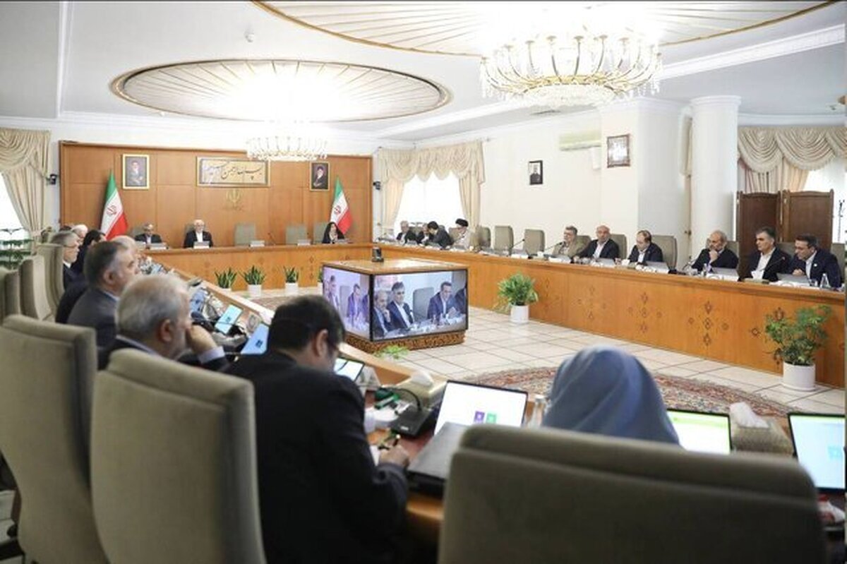 عارف: نخبگان اظهاراتی مطرح نکنند که موجب کاهش انسجام ملی شود