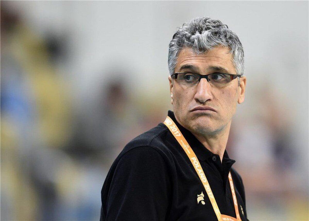 کارخانه: به ما انگ می‌زدند که در رشته‌های تیمی و توپی موفق نمی‌شویم/ به جوانان والیبال مثل سرمایه نگاه کنید