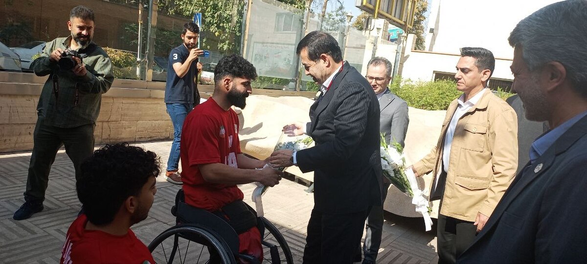 حضور وزیر ورزش و جوانان در اردوهای تیم‌های ملی توان‌یابان