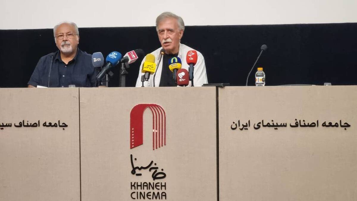 اسعدیان: کارت گرفتن وزارت ارشاد برای «پیر پسر» و «همایون شجریان» افتخار است