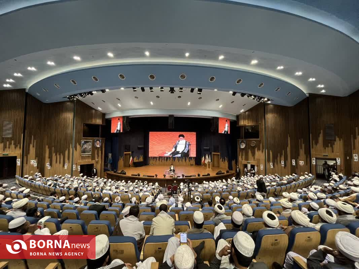 آیت‌ا...علم‌الهدی: وحدت سنی و شیعه، کلید مقابلهٔ با تهدیدات خارجی است/ «اختلافات فقهی» نباید باعث جدایی و دشمنی شود/ ضرورت نقد سازنده و کاربردی در بیان مسائل اجتماعی و سیاسی