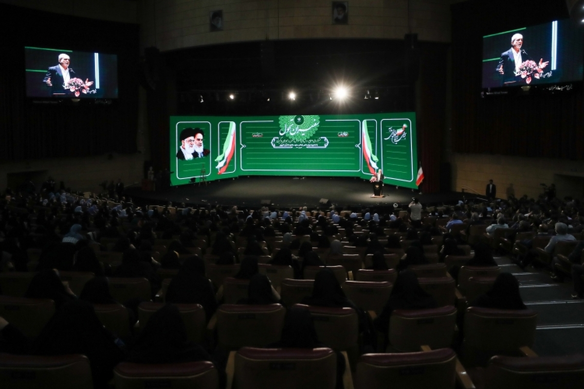 پیشرفت آینده کشور، در گرو عملکرد مسئولانه، بالنده و پویای امروز نظام آموزشی است