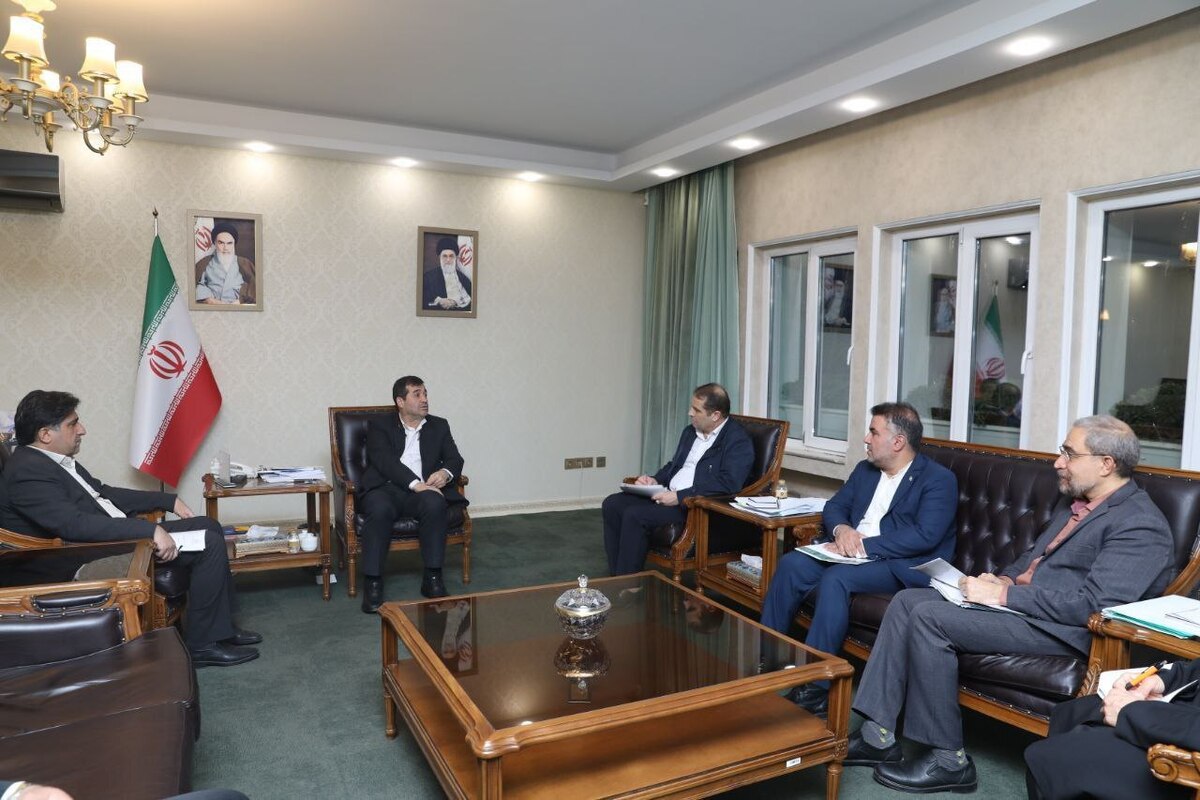 ۶ نماینده مجلس با وزیر ورزش و‌ جوانان دیدار کردند