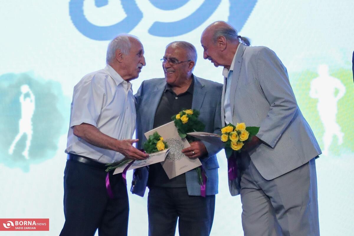 روشن: دنیامالی همیشه به پیشکسوتان لطف داشته است/ بیمه بازنشستگی بسیاری از دغدغه‌ها را رفع می‌کند