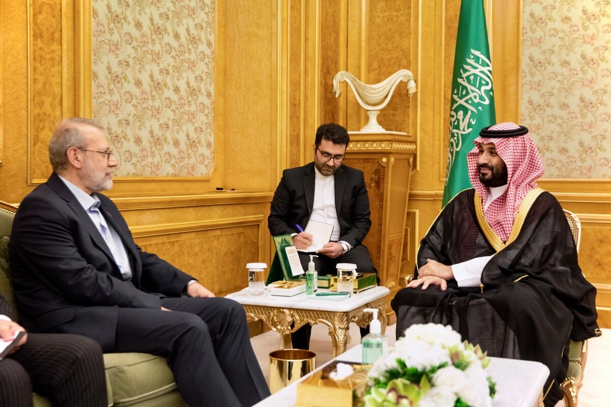 دیدار و گفت‌وگوی لاریجانی با بن‌سلمان