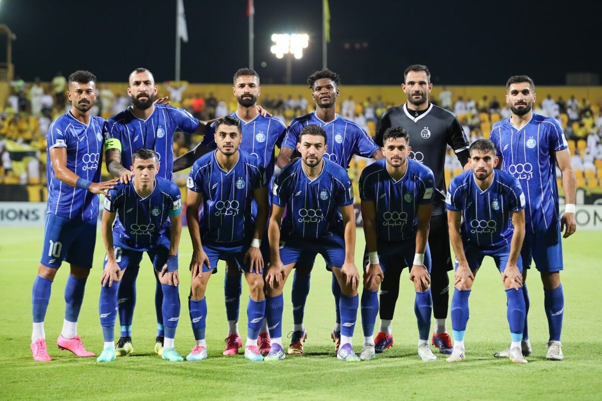 بازگشت کاروان استقلال به تهران/ چشمی: هواداران‌مان را زجر دادیم؛ ببخشید!