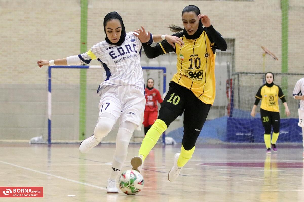 دیدار تیم‌های فوتسال بانوان سپاهان و پالایش نفت اصفهان