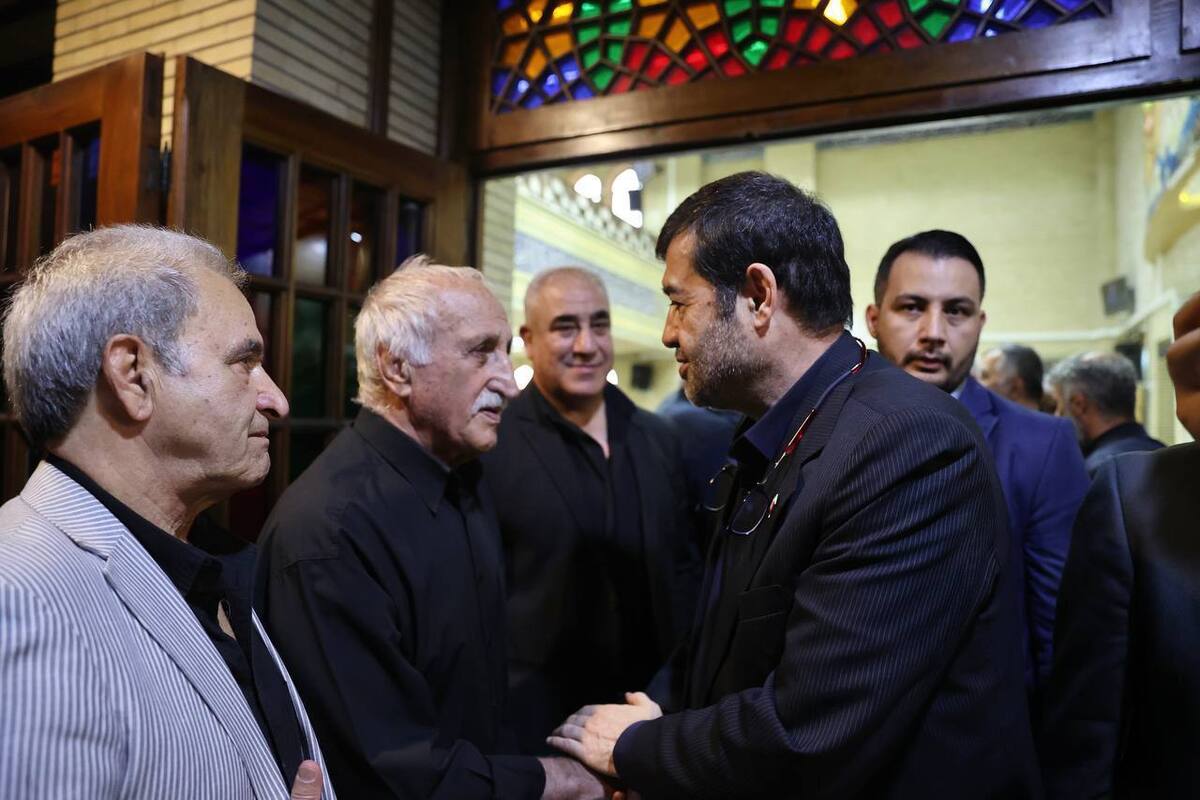  وزیر ورزش و جوانان در مراسم ترحیم زنده یاد سوخته‌سرایی