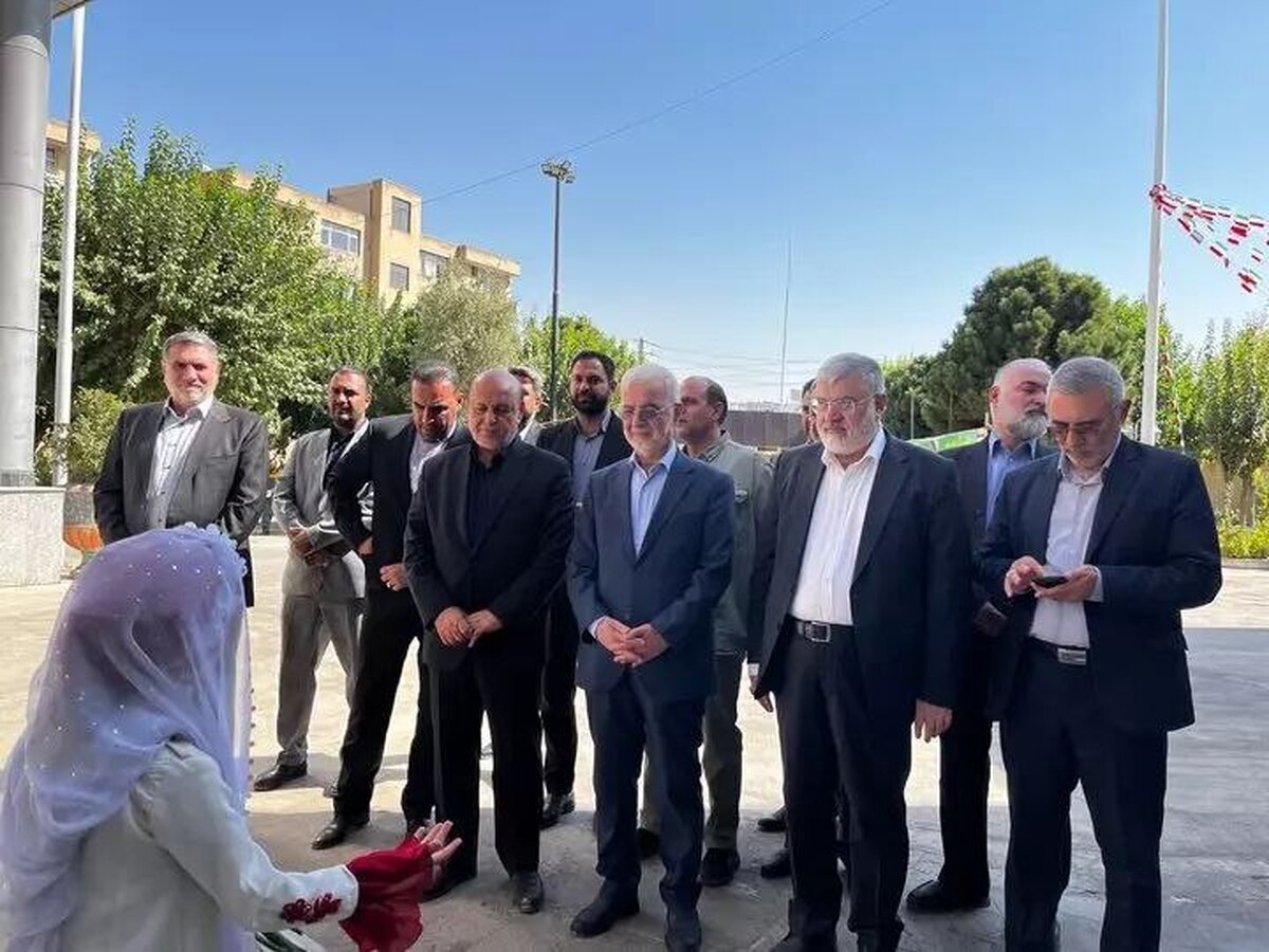 وزیر کشور وارد اسلامشهر شد