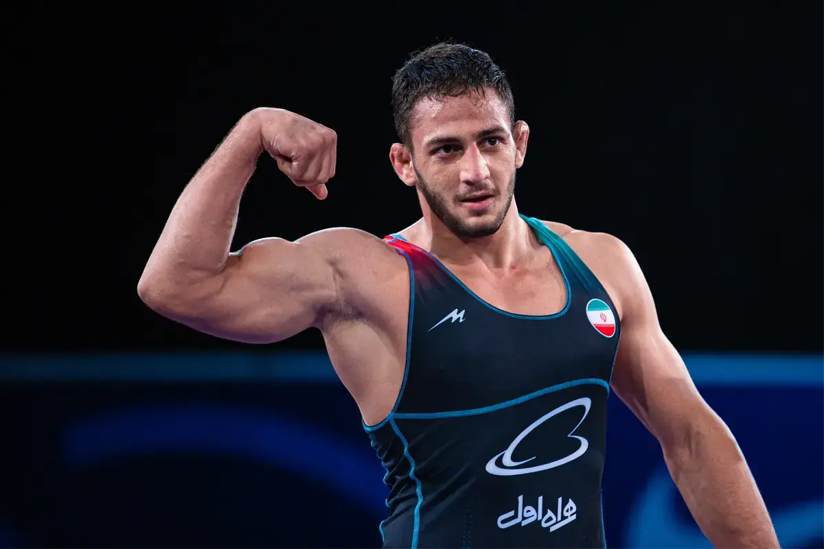 آذرپیرا: کشتی‌گیران خردسال جا پای بزرگان می‌گذارند/ امیدوارم نتایج خوبی در جهانی کسب کنم