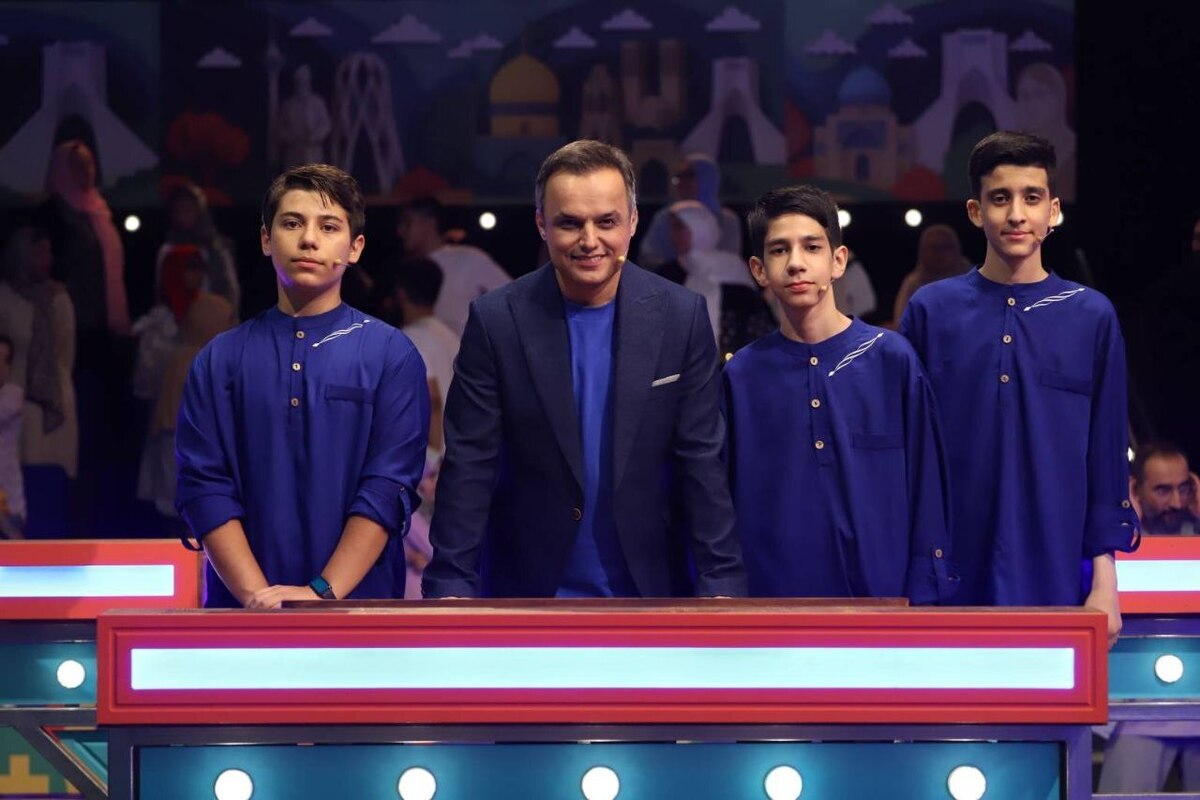 نقطه‌زنی «دو نقطه» با حضور چهره‌ها
فصلِ خاک به زودی روی آنتن شبکه ۲