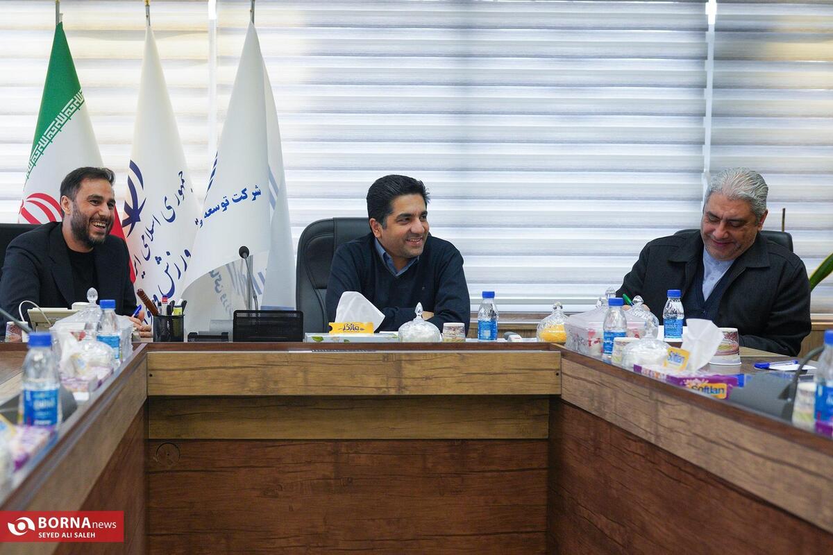 ثابت‌قدم: آینده ورزش ایران به ساخت زیرساخت‌های مدرن وابسته است/ وزارت ورزش آماده همکاری با باشگاه‌ها برای پروژه‌های عمرانی است