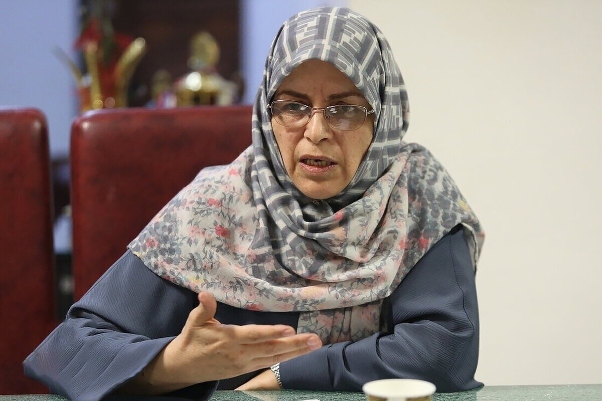 آذر منصوری» رئیس جبهه اصلاحات ایران باقی ماند