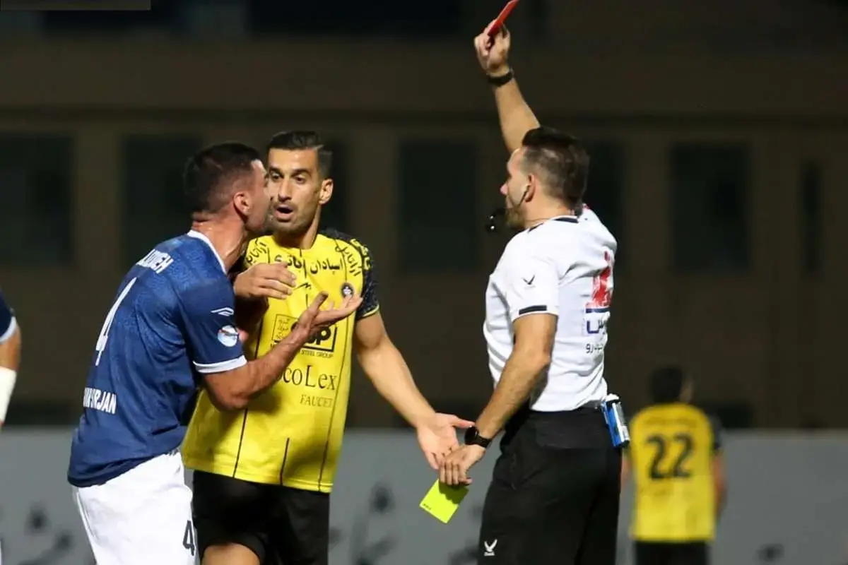 لیگ برتری‌ها همچنان  عاشق رنگ قرمز!