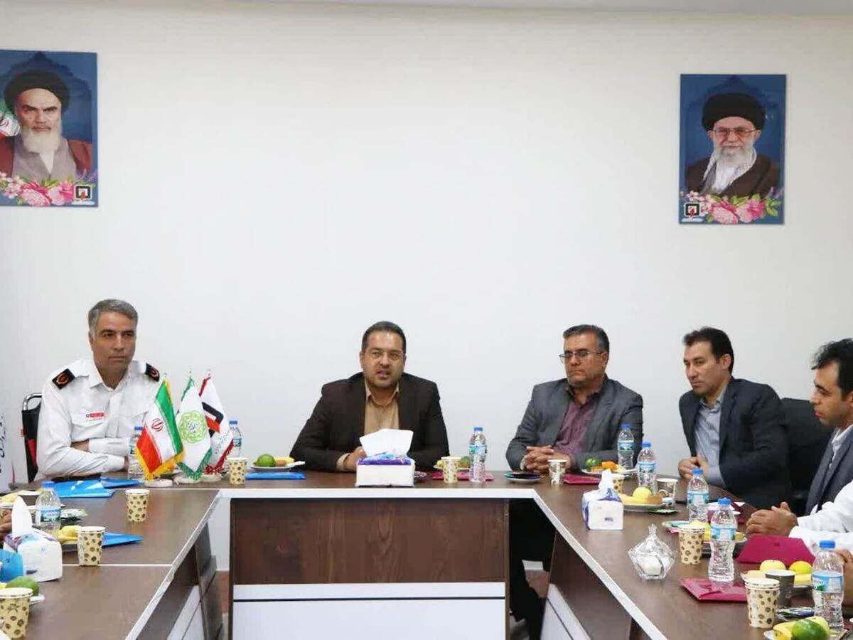 نشست تخصصی هم افزایی و بررسی چالش‌های حوزه آتش‌نشانی استان البرز