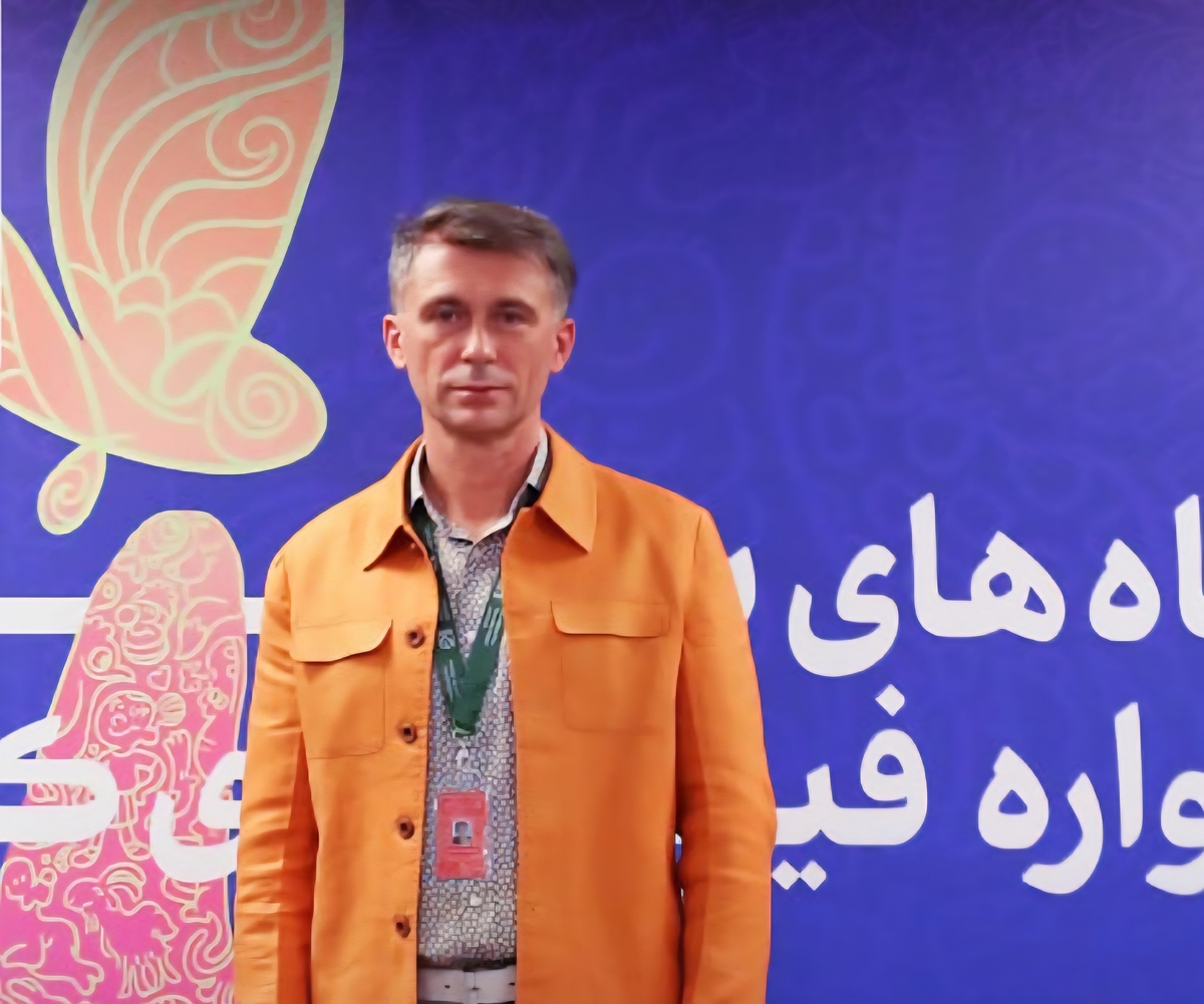 داور روس جشنواره کودک: هنرمند مسئولیت بزرگی در قبال جامعه دارد