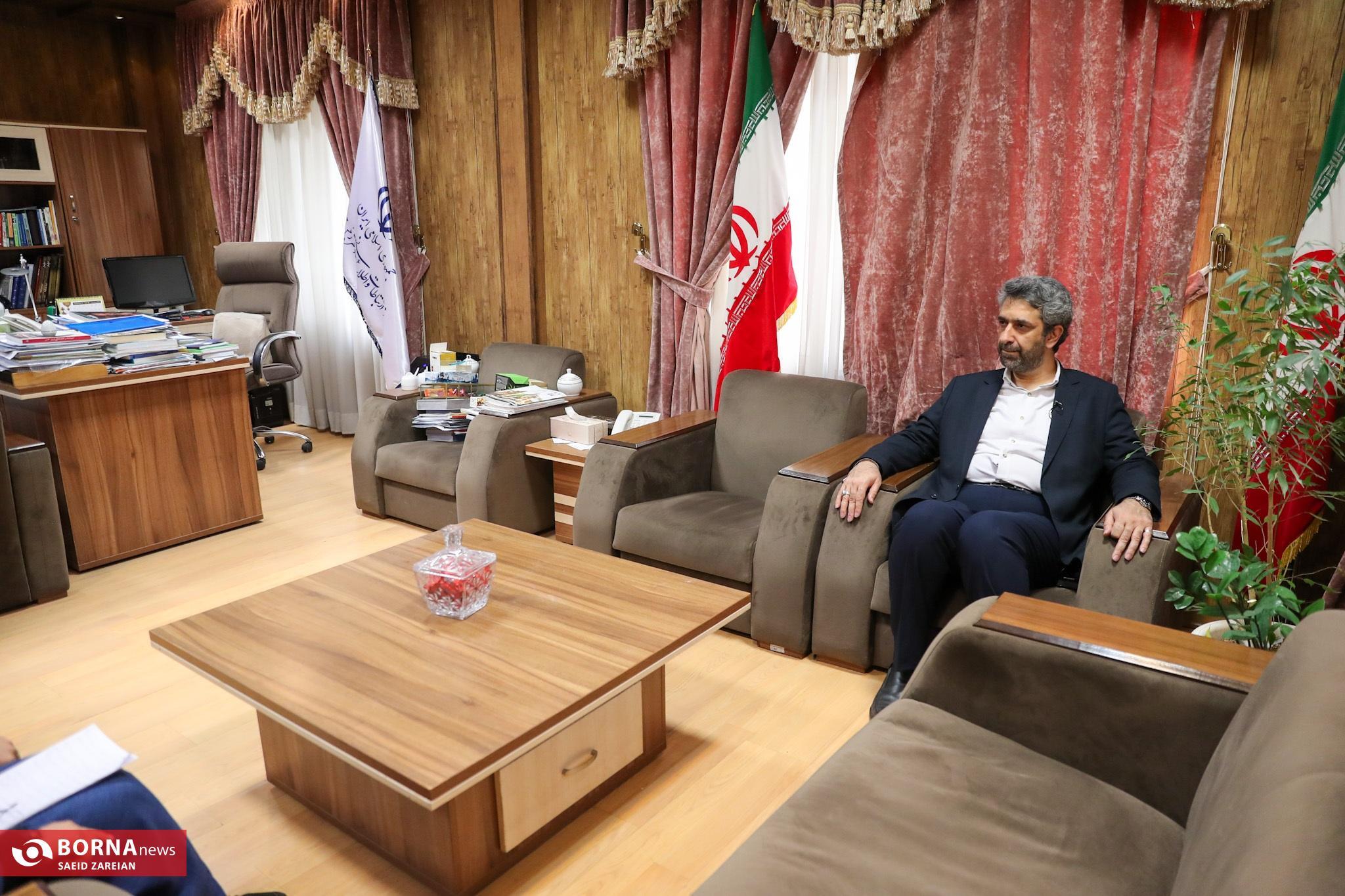 وفاق بهجای منازعه؛ نسخهای برای توسعه / طباطبایی: آمریکا حتی اصول میزبانی را هم زیر پا گذاشت وفاق بهجای منازعه؛ نسخهای برای توسعه / طباطبایی: آمریکا حتی اصول میزبانی را هم زیر پا گذاشت