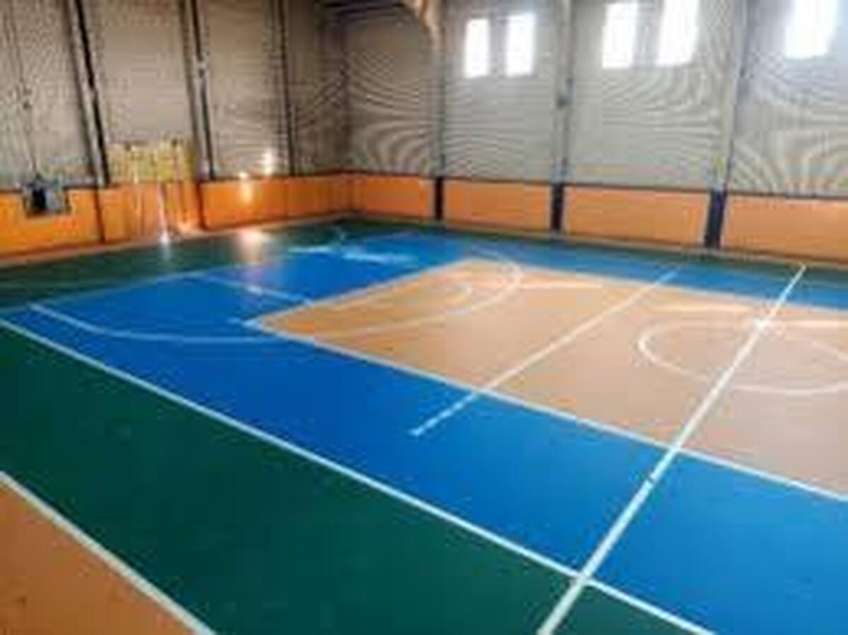 پایان عملیات بهسازی و تعویض کف پوش سالن چند منظوره صیدون