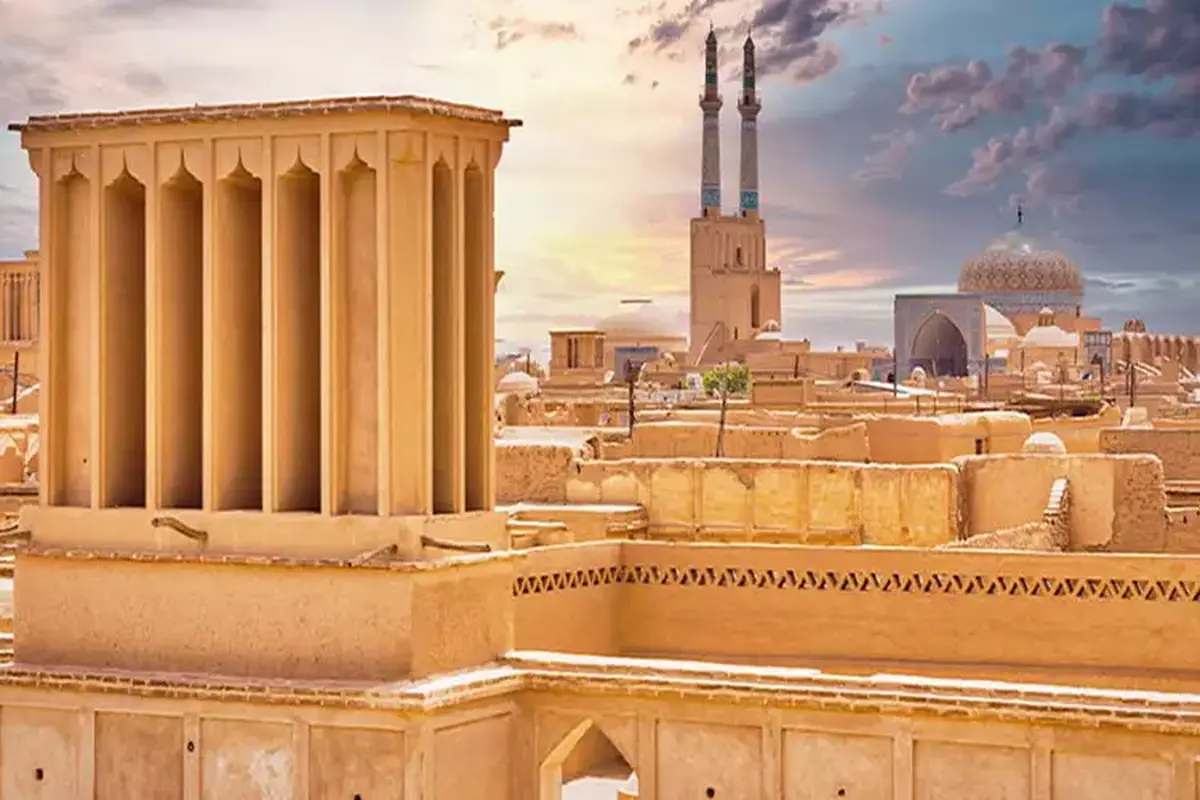 مفاخر فرهنگی یزد، افتخار ایران زمین