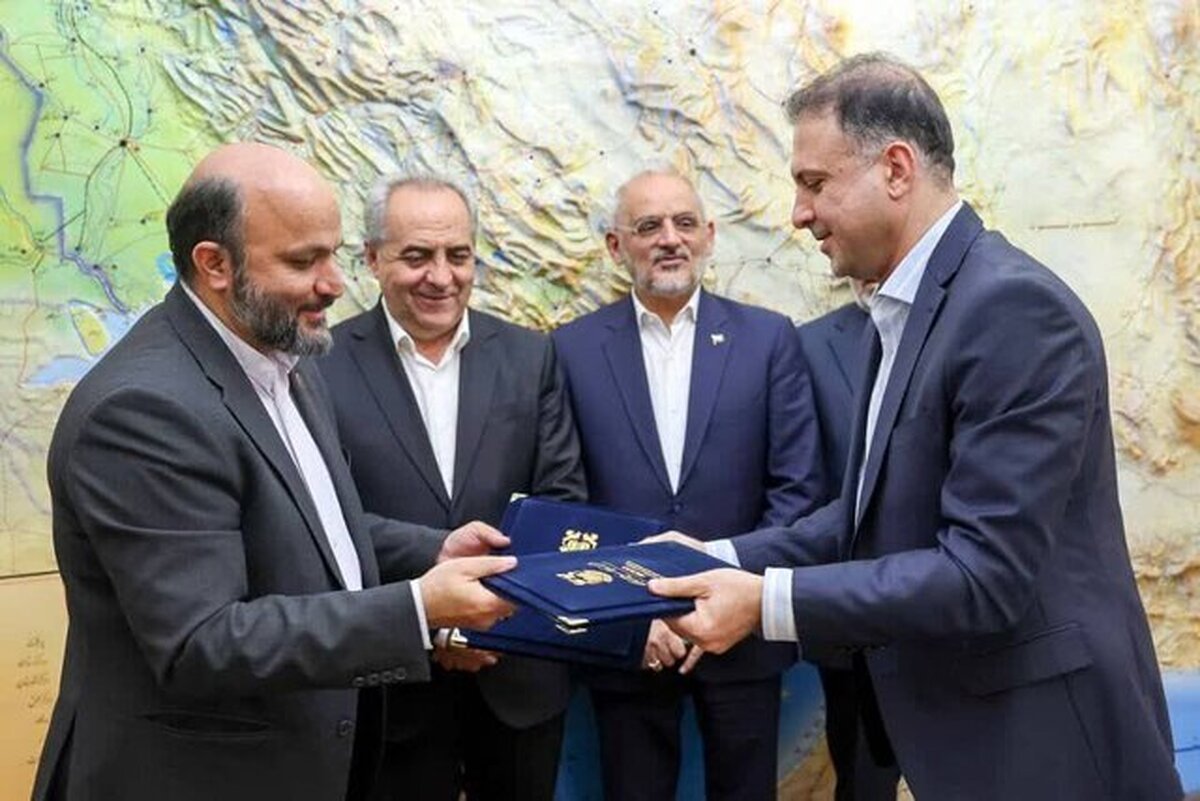 امضای توافقنامه سه جانبه احداث ۲۱۵ میلیارد تومان مدرسه در سطح آذربایجان شرقی