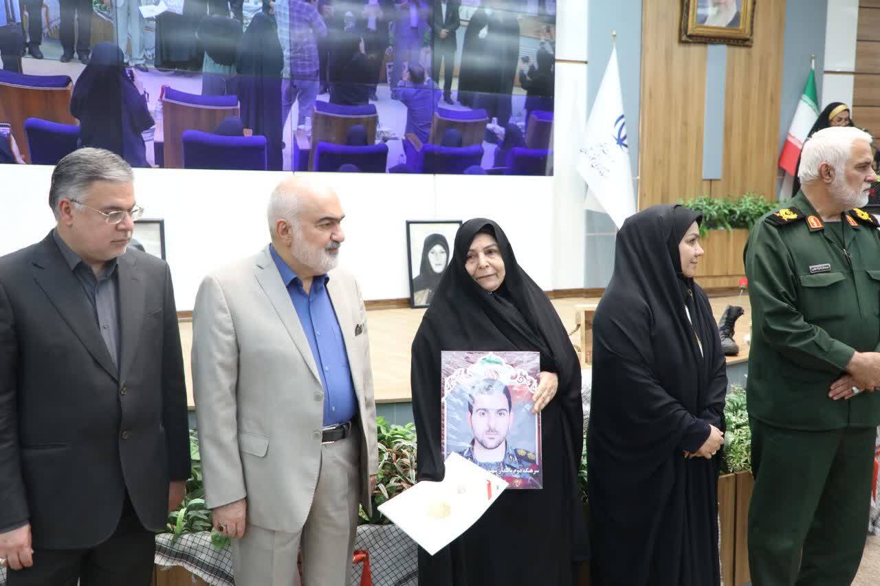 استاندار: طراحی استکبار برای جدا کردن خوزستان از ایران ناکام ماند / ایستادگی جانانه در برابر تجاوز سند هویت ملت ایران است