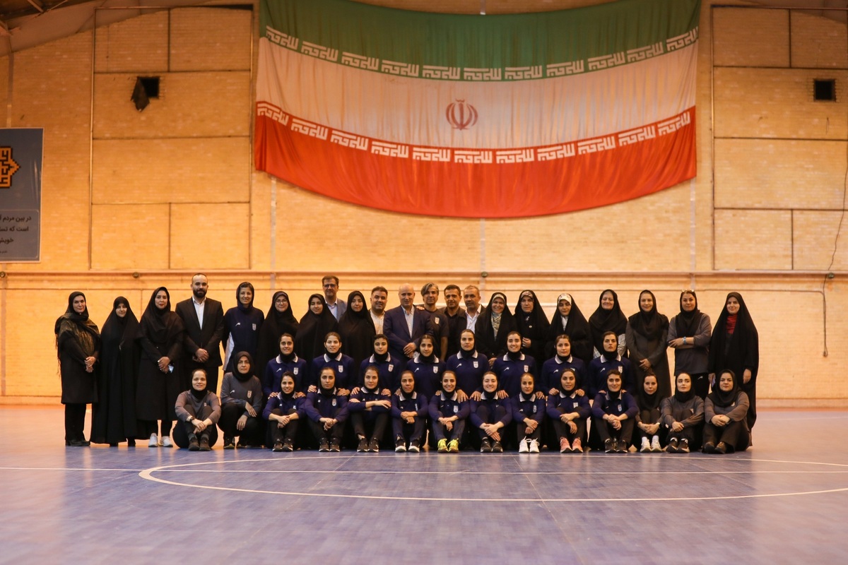 بازدید نمایندگان مجلس و معاونت بانوان وزارت ورزش از امکانات مرکز ملی فوتبال