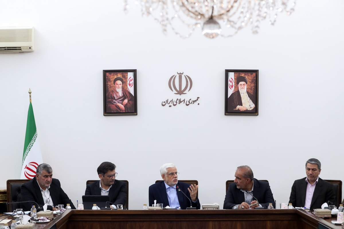 عارف: مجلس و دولت باید احساس مسئولیت مشترک داشته باشند