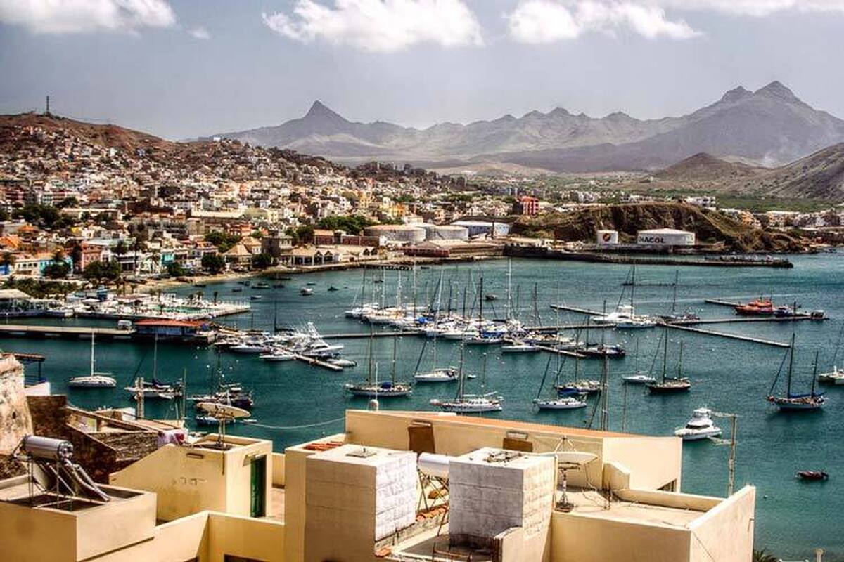 کشور کیپ ورد کوچک‌ترین کشور تاریخ فوتبال که به جام جهانی رفت