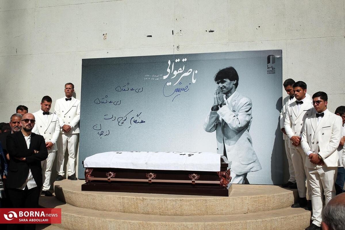 بدرقه‌ی سفیدپوشان با مرد صداقت و شرافت؛ ناصر تقوایی در میان سنج و دمام رفت+ فیلم